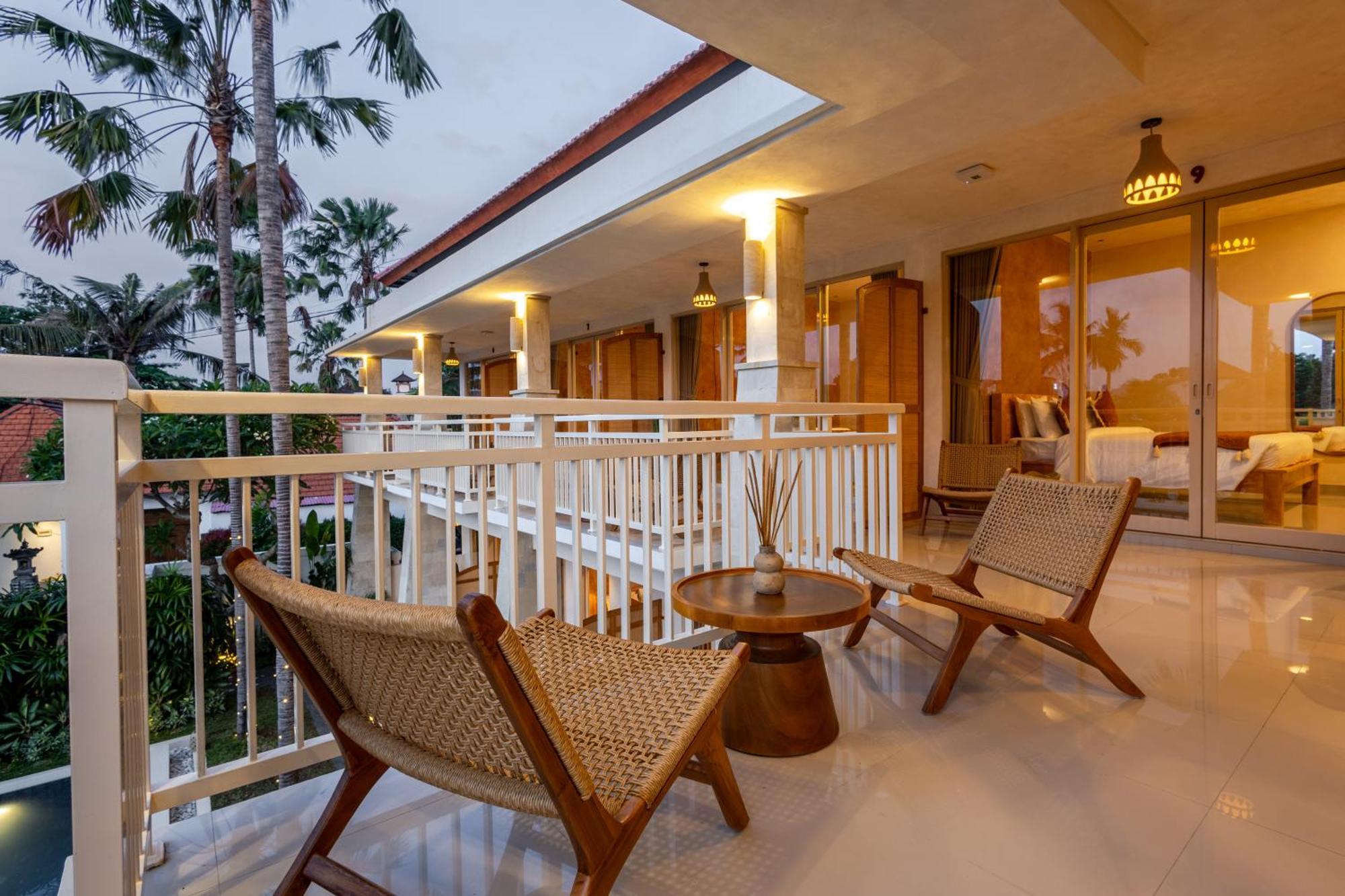 Kalm Bali Hotel Canggu  Bagian luar foto