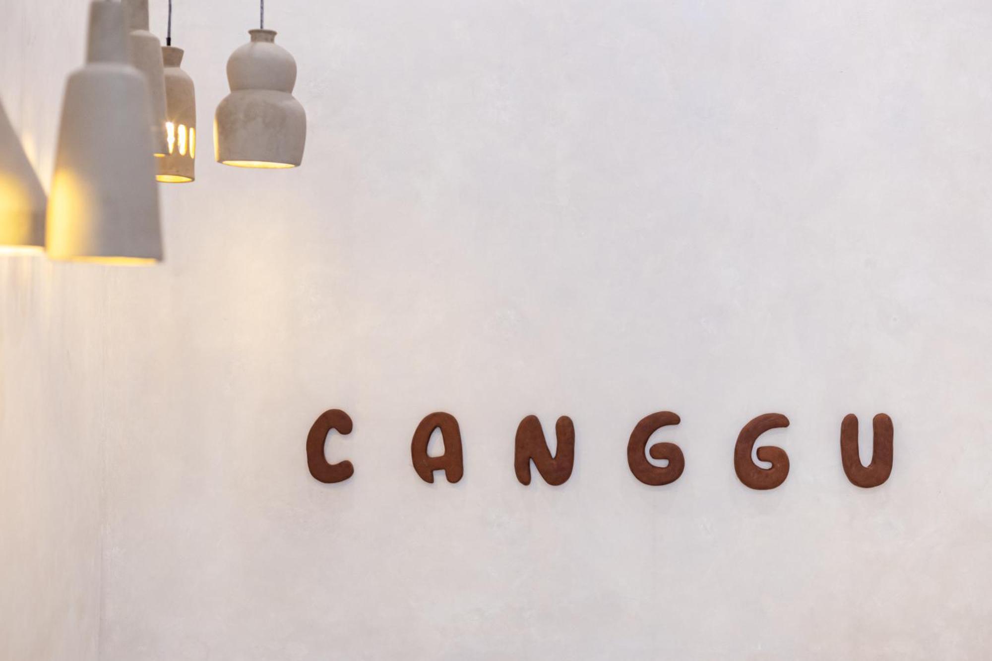 Kalm Bali Hotel Canggu  Bagian luar foto