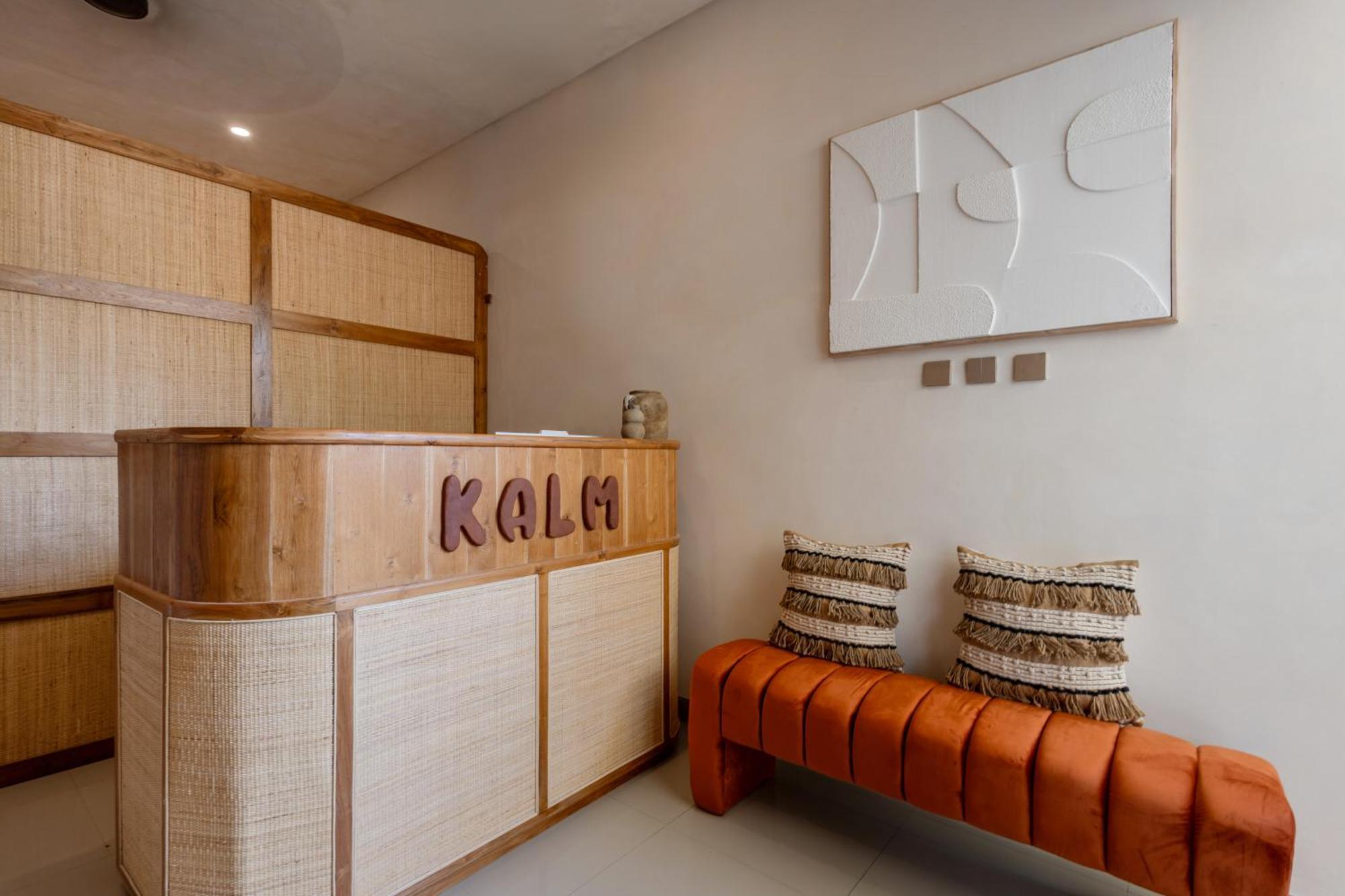Kalm Bali Hotel Canggu  Bagian luar foto