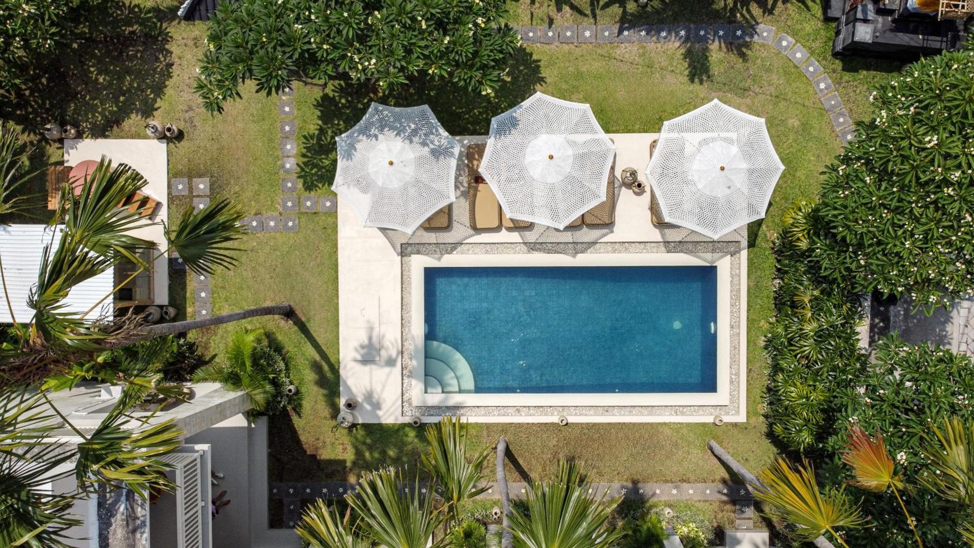 Kalm Bali Hotel Canggu  Bagian luar foto